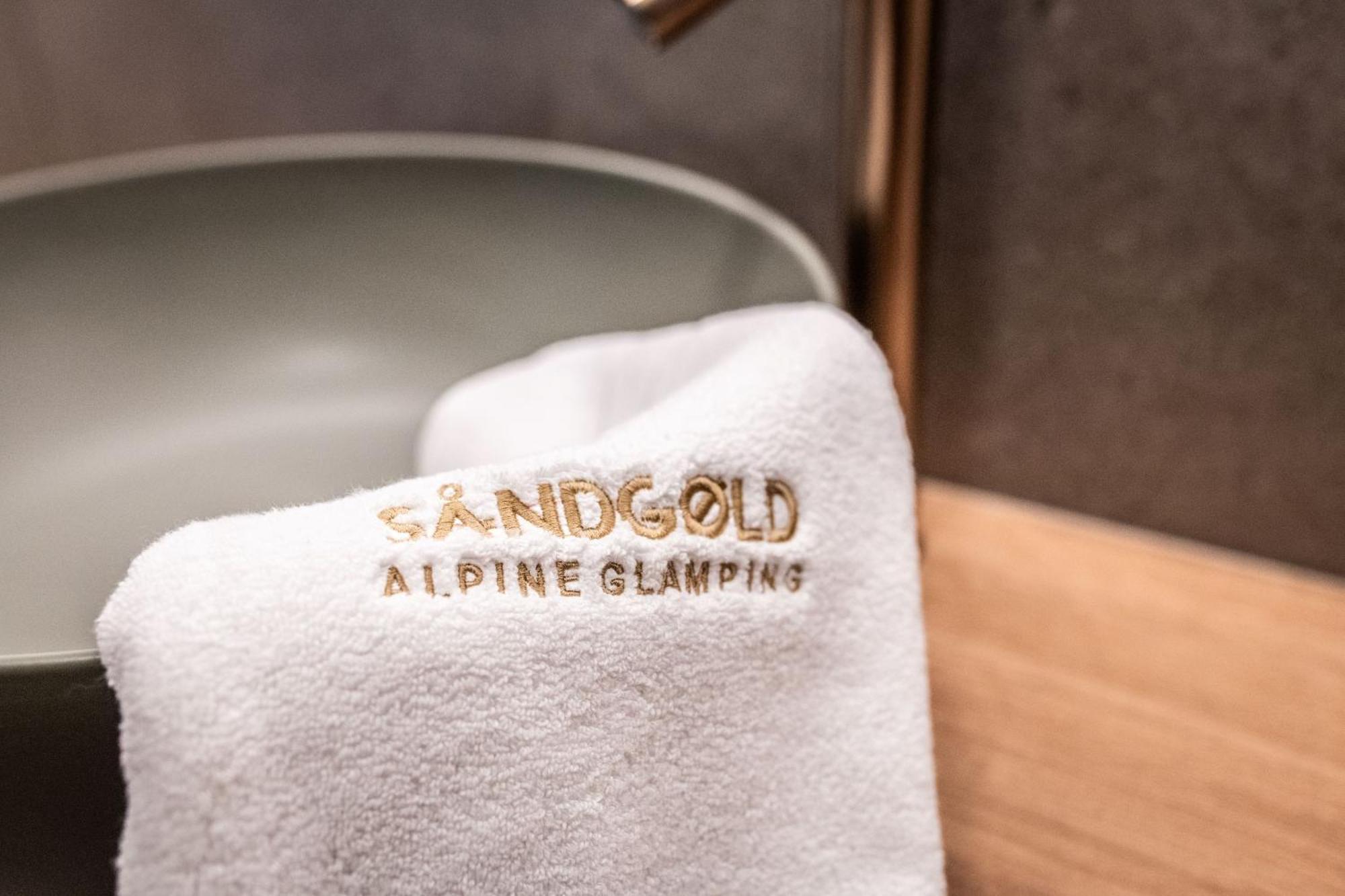 Sandgold Alpine Glamping Кампо-Турес Экстерьер фото